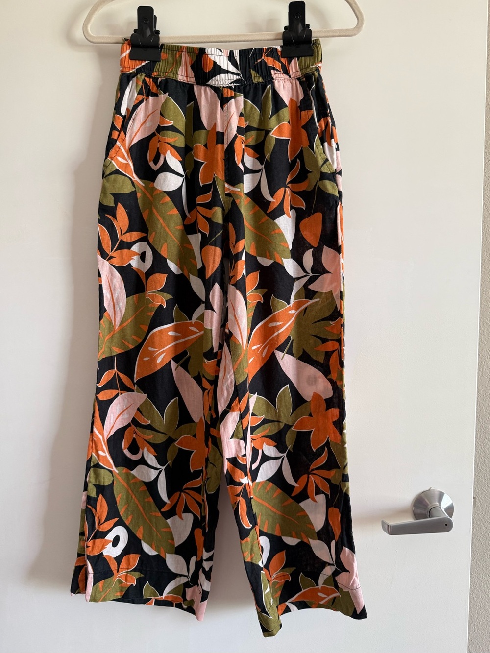 C&C California Linen Wide Leg Crop Pull-on Pants